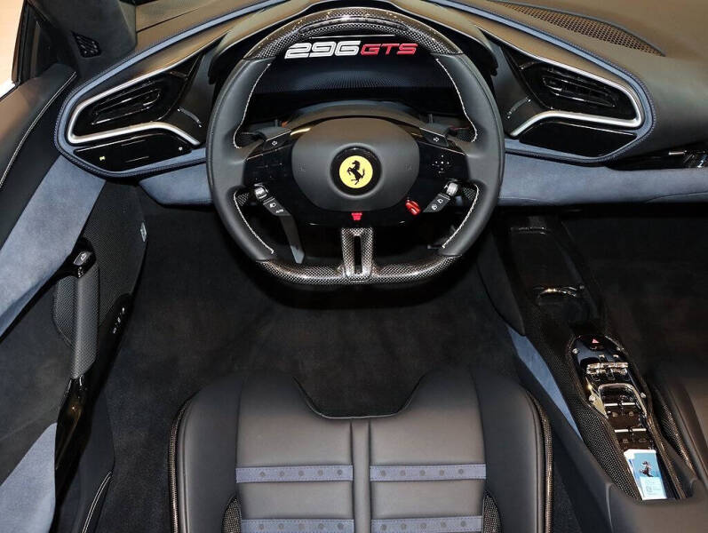 2025 Ferrari 296 GTS