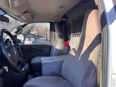 2022 Chevrolet Express 2500