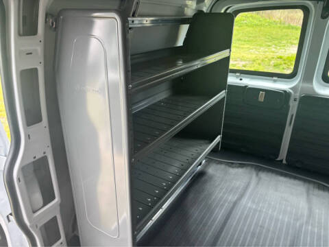 2025 Chevrolet Express 2500