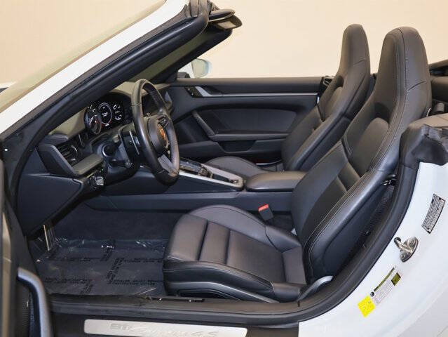 2020 Porsche 911 Carrera 4S