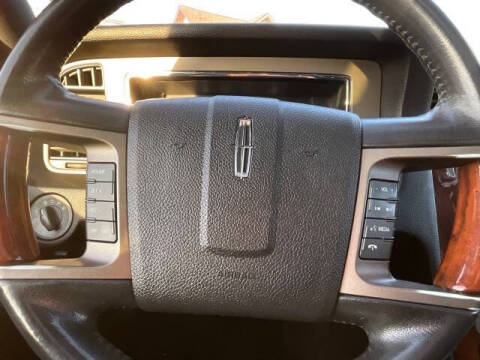 2011 Lincoln Navigator L