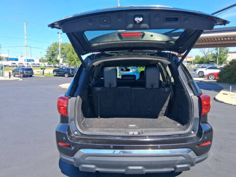 2019 Nissan Pathfinder SL