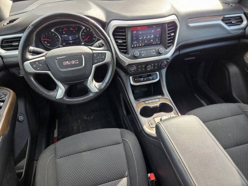 2020 GMC Acadia SLE