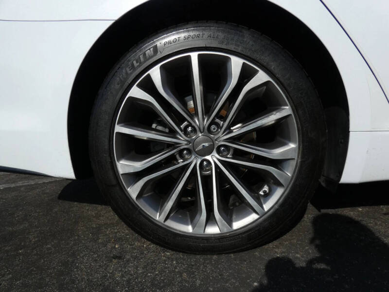 2015 Hyundai Genesis