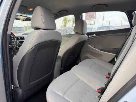 2014 Hyundai Accent SE