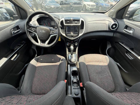 2019 Chevrolet Sonic LT Auto
