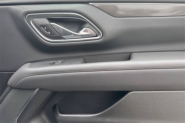 2023 GMC Yukon XL AT4