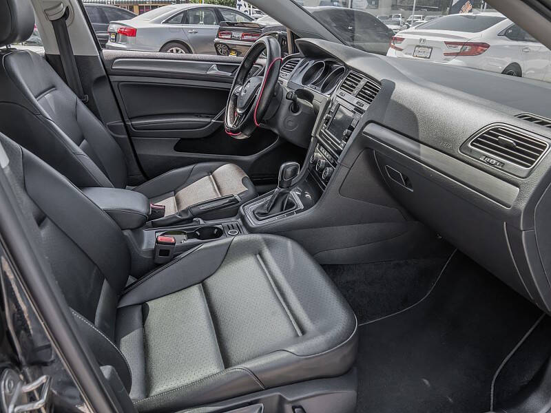 2021 Volkswagen Golf TSI