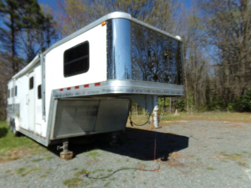 2008 Kiefer Built Trails End Package