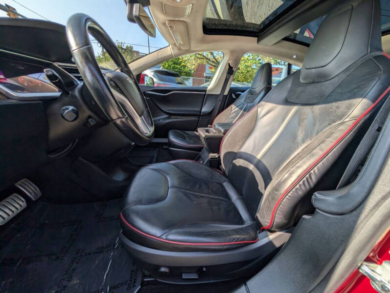 2013 Tesla Model S Performance