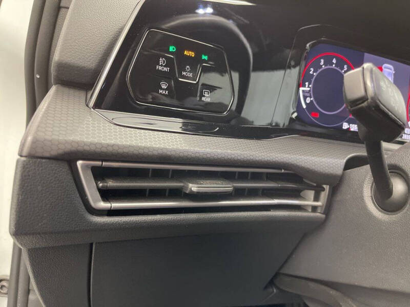 2022 Volkswagen Golf GTI S