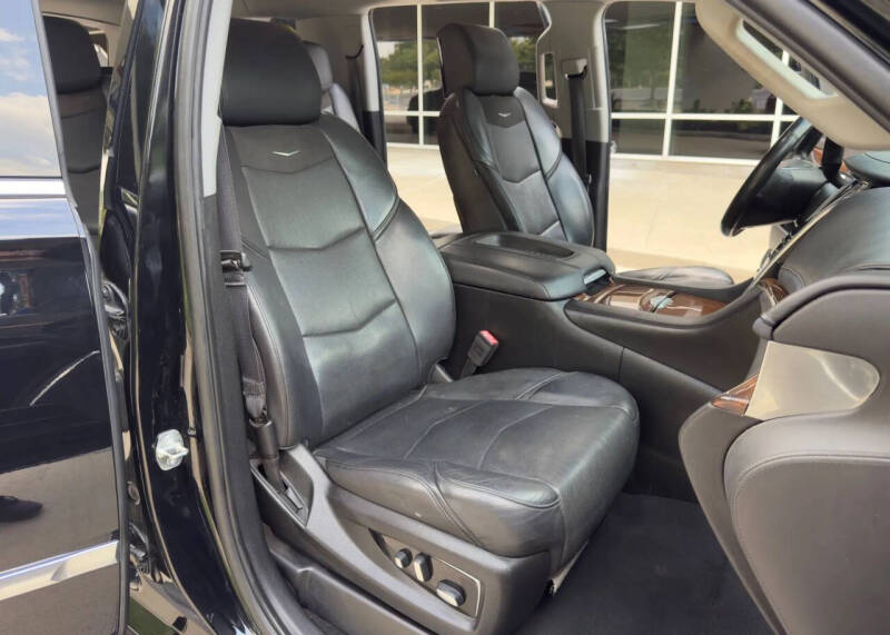 2019 Cadillac Escalade ESV Luxury