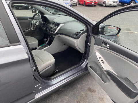 2015 Hyundai Accent GLS