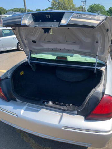 2010 Mercury Grand Marquis LS