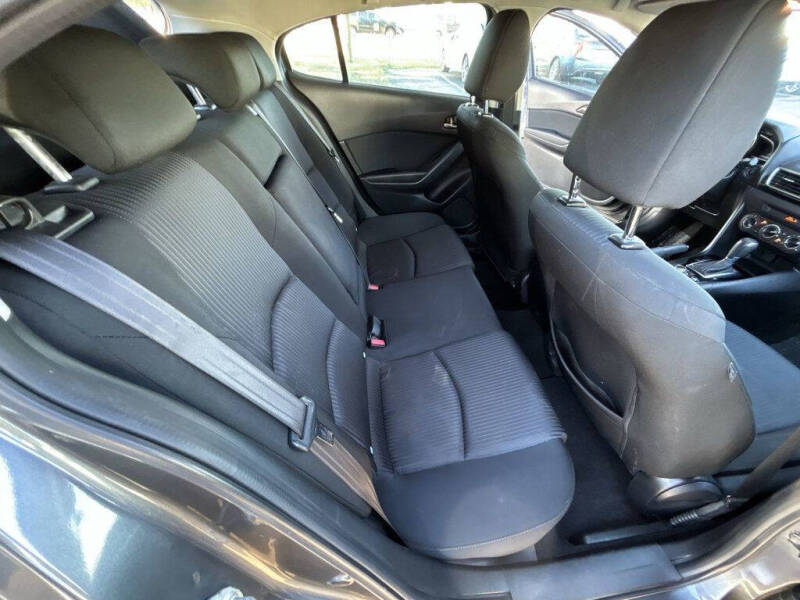 2016 Mazda MAZDA3 i Touring