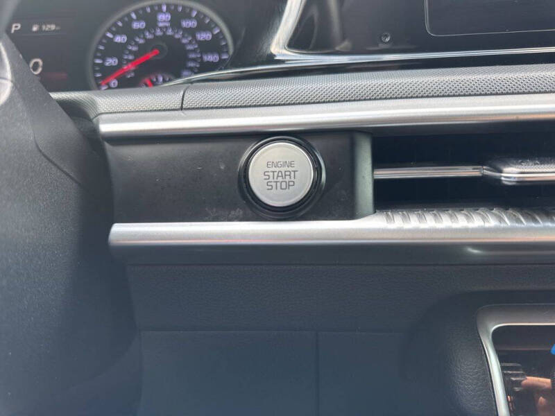 2022 Kia K5