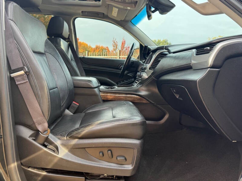 2017 Chevrolet Suburban LT