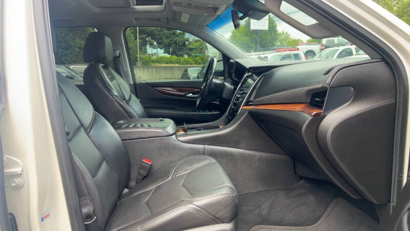 2015 Cadillac Escalade ESV Premium