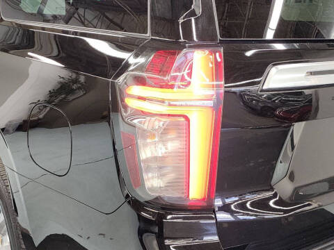 2023 Chevrolet Suburban High Country