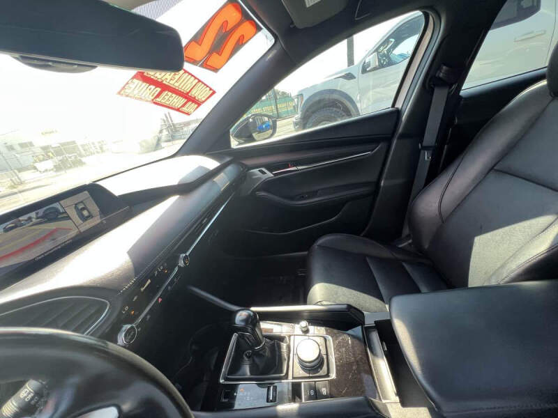 2022 Mazda Mazda3 Hatchback Premium Plus