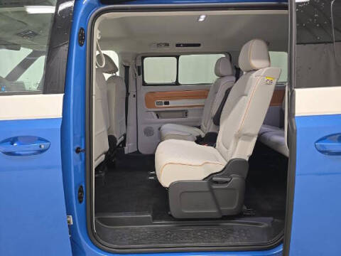 2025 Volkswagen ID. Buzz Pro S Plus 4Motion
