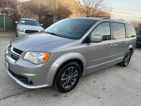 2017 Dodge Grand Caravan for sale at Car Spot Auto Sales in Sacramento CA