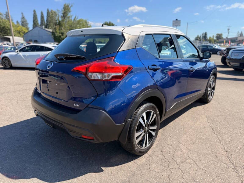 2019 Nissan Kicks S