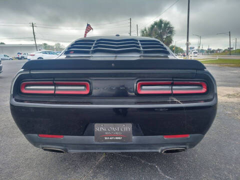 2022 Dodge Challenger SXT