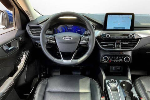 2022 Ford Escape Titanium