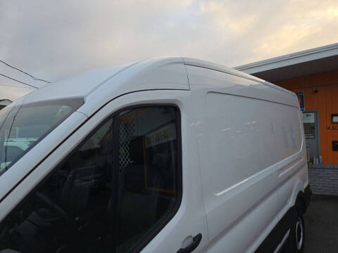 2022 Ford Transit 250