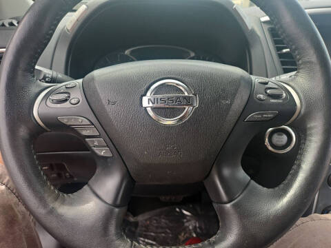 2019 Nissan Pathfinder SL