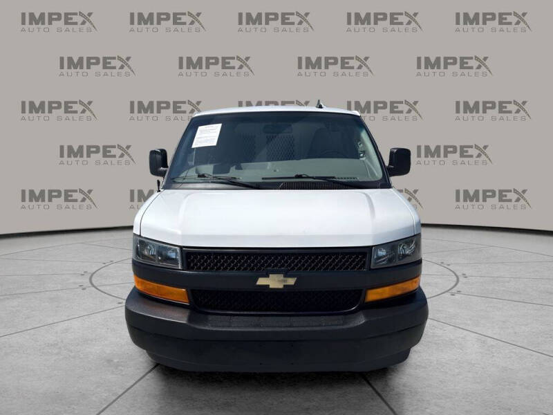 2023 Chevrolet Express 2500