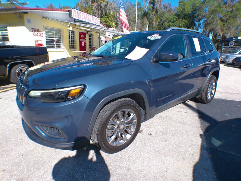 2019 Jeep Cherokee Latitude Plus's photo