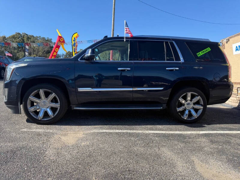 2017 Cadillac Escalade Luxury
