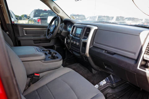 2017 RAM 1500 SLT