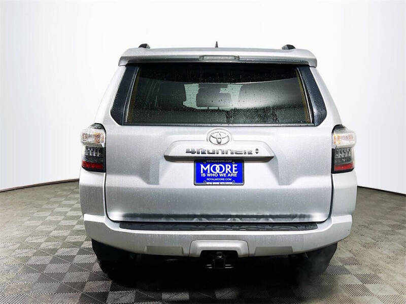 2024 Toyota 4Runner SR5