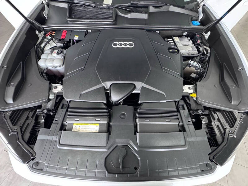 2019 Audi Q8 quattro Premium 55 TFSI