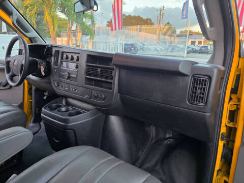 2018 GMC Savana 3500