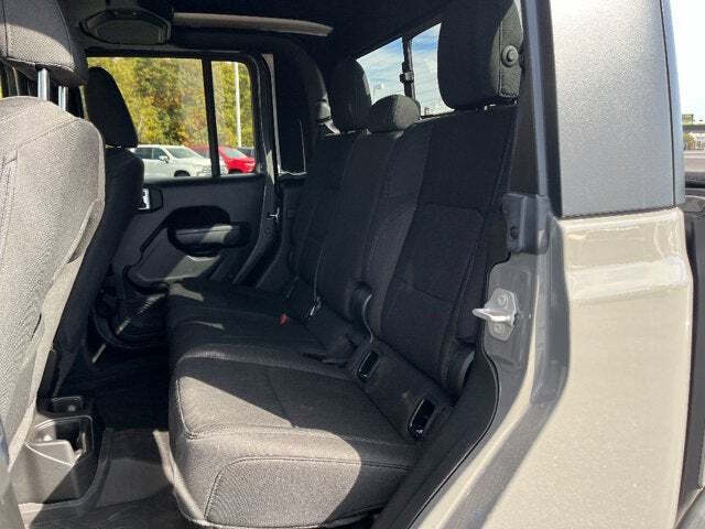 2022 Jeep Gladiator Altitude