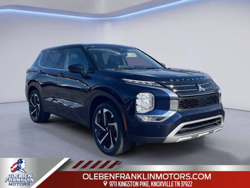 2024 Mitsubishi Outlander SE's photo