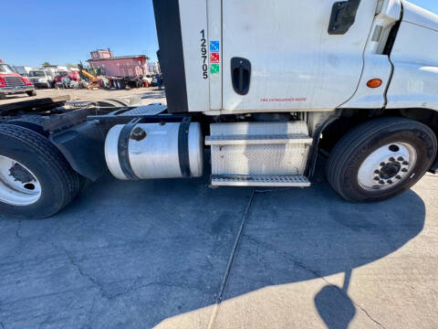 2016 Freightliner Cascadia