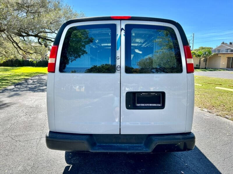 2013 Chevrolet Express  - $18,995