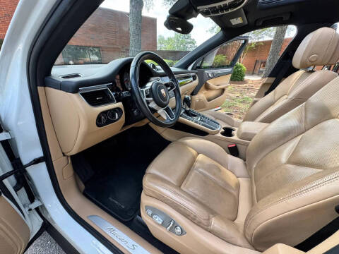 2017 Porsche Macan S