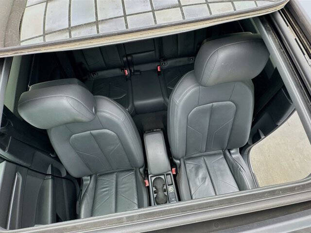 2020 Audi Q3 quattro Premium 45 TFSI