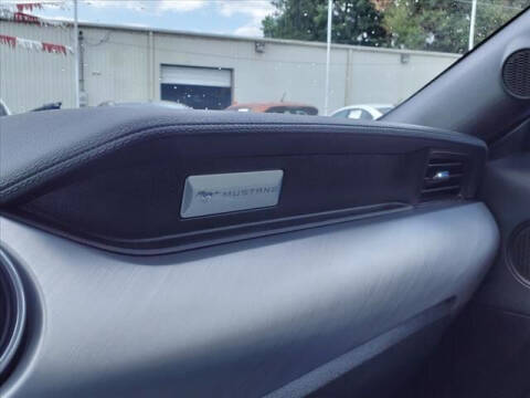 2022 Ford Mustang EcoBoost