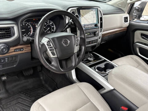 2020 Nissan Titan SL