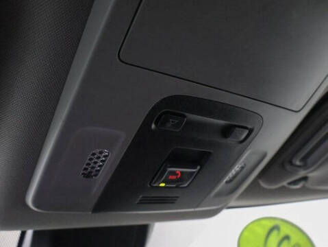 2022 Toyota Camry Hybrid LE