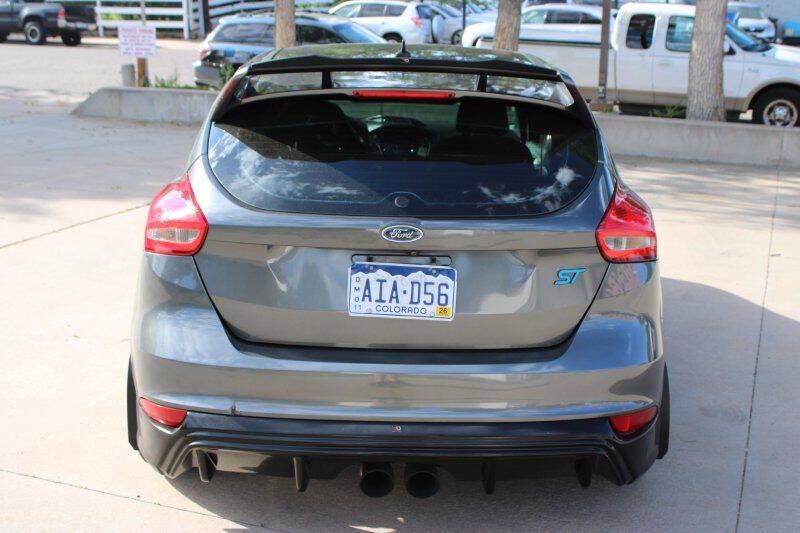2017 Ford Focus ST