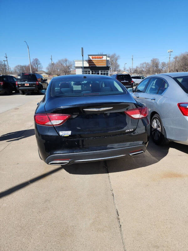 2015 Chrysler 200 Limited