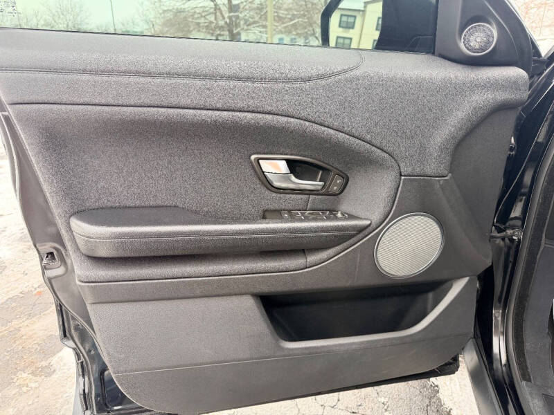 2019 Land Rover Range Rover Evoque SE